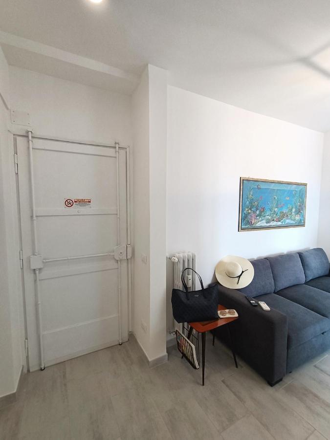 La Terrazza Sull'Appia By Hostand Apartment Rome Exterior photo